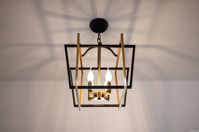 60 Estrella Way, Hot Springs Village, AR 71909 - detailed view of a chandelier