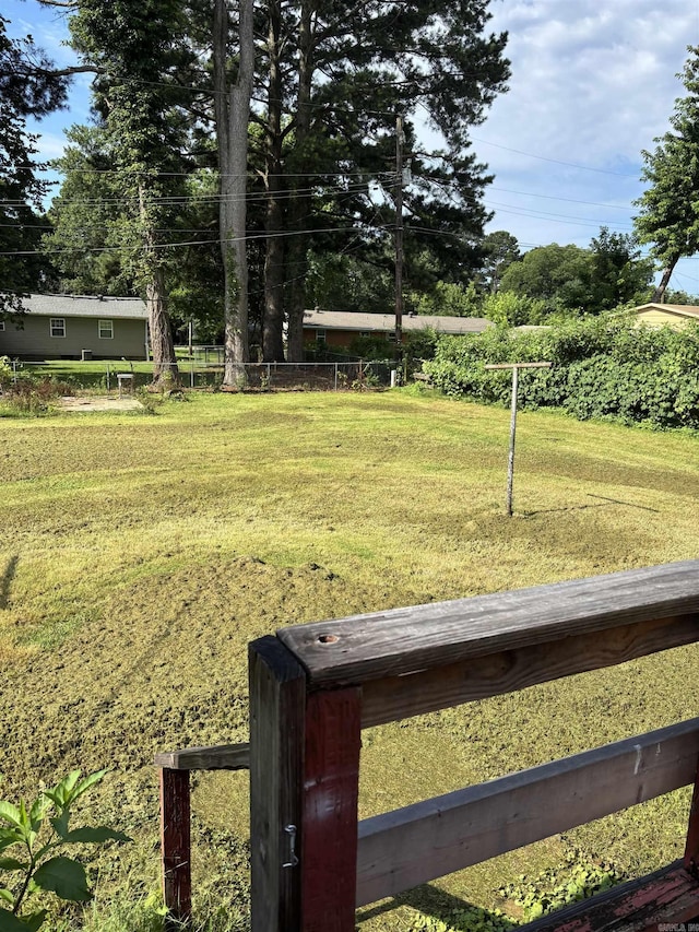 513 Joyce, Searcy, AR 72143 - view of yard