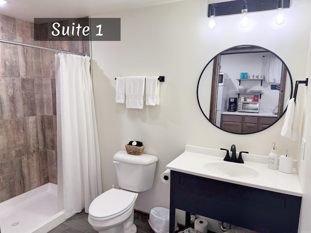 263 Jimmy Driftwood Pkwy, Mountain View, AR 72560 - bathroom with vanity and tiled shower