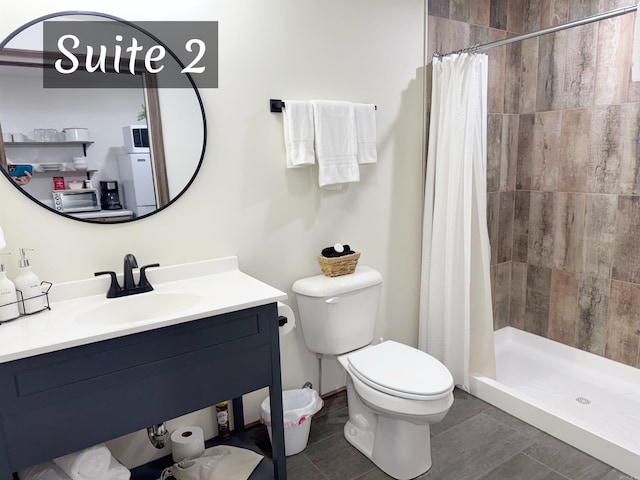 263 Jimmy Driftwood Pkwy, Mountain View, AR 72560 - bathroom featuring vanity and tiled shower