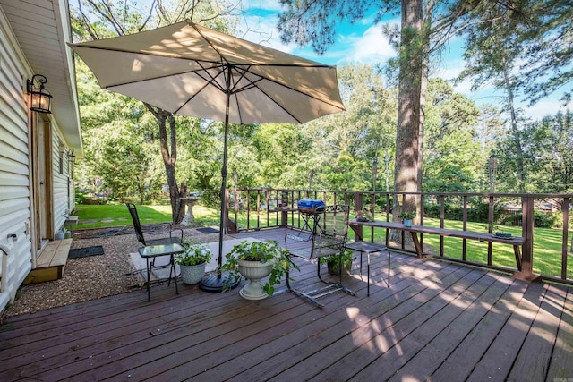 4203 Glenda Ln, Benton, AR 72019 - wooden terrace featuring a yard