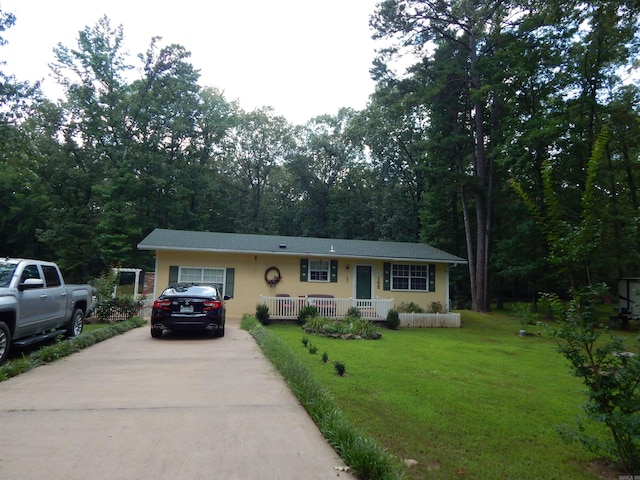 155 N Ridge Rd, Heber Springs, AR 72543 - ranch-style house featuring concrete driveway, a front lawn, stucco siding, and a porch