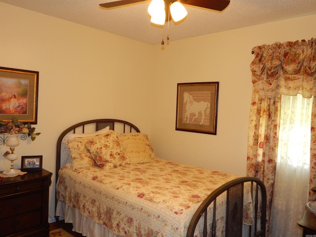 155 N Ridge Rd, Heber Springs, AR 72543 - bedroom with ceiling fan