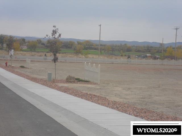 Listing photo 2 for 141 Rodeo Dr, Worland WY 82401