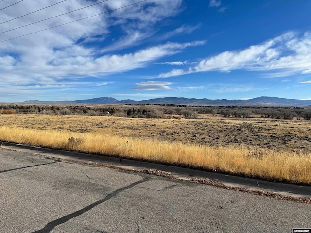 Listing photo 3 for 1605 S Veterans St, Saratoga WY 82331