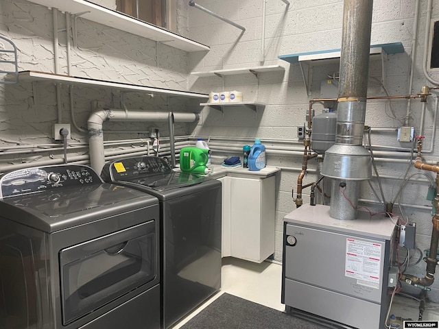 laundry room with washer and clothes dryer and hookup for an electric dryer