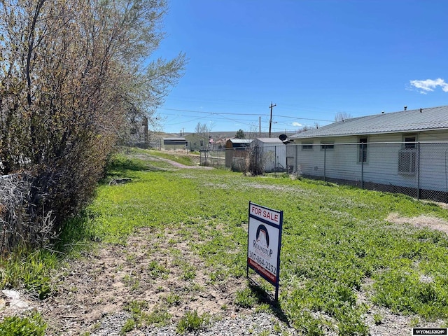 Listing photo 3 for TBD E Broadway St, Thermopolis WY 82443