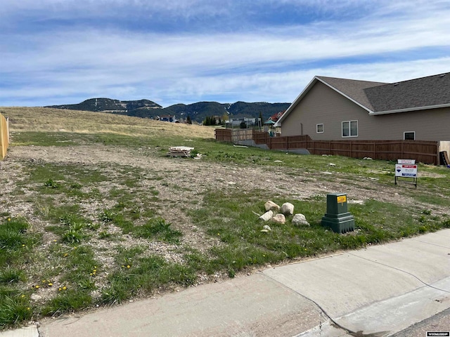 Listing photo 2 for 1121 Goodstein Dr, Casper WY 82601