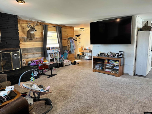 living room featuring carpet