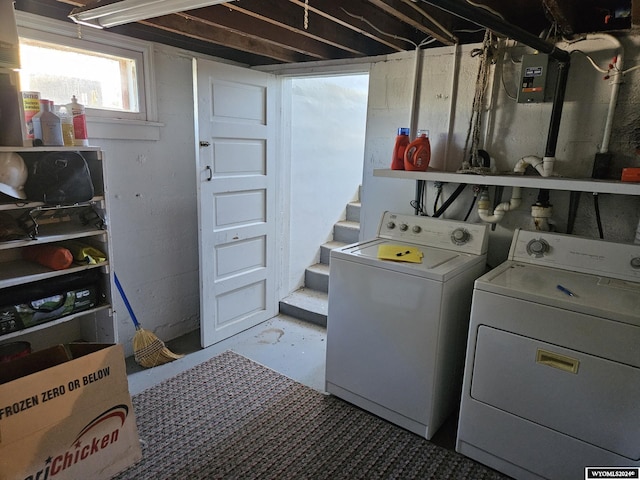 laundry area featuring washer and clothes dryer