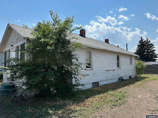 view of side of property