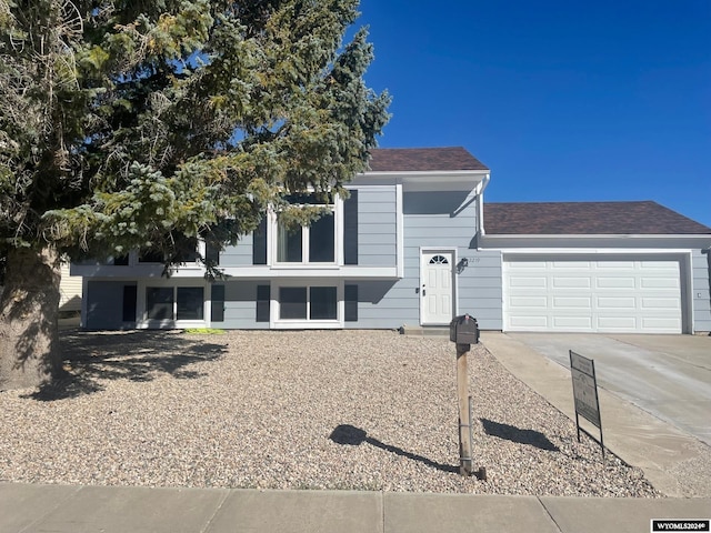 view of front of property featuring a garage