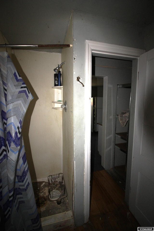 213 10th Ave, Lyman, NE 69352 - corridor with wood finished floors