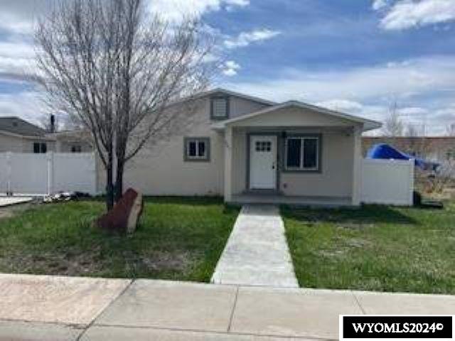 207 W Walnut Sts, Lyman, WY 82937 - bungalow featuring stucco siding