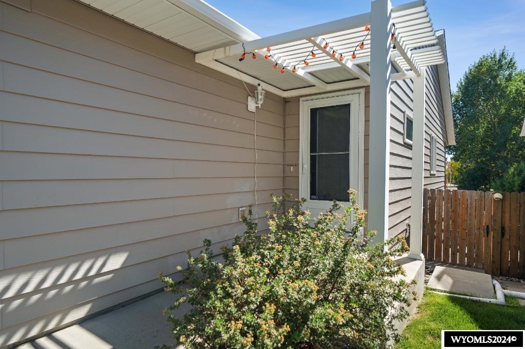 exterior space featuring a pergola