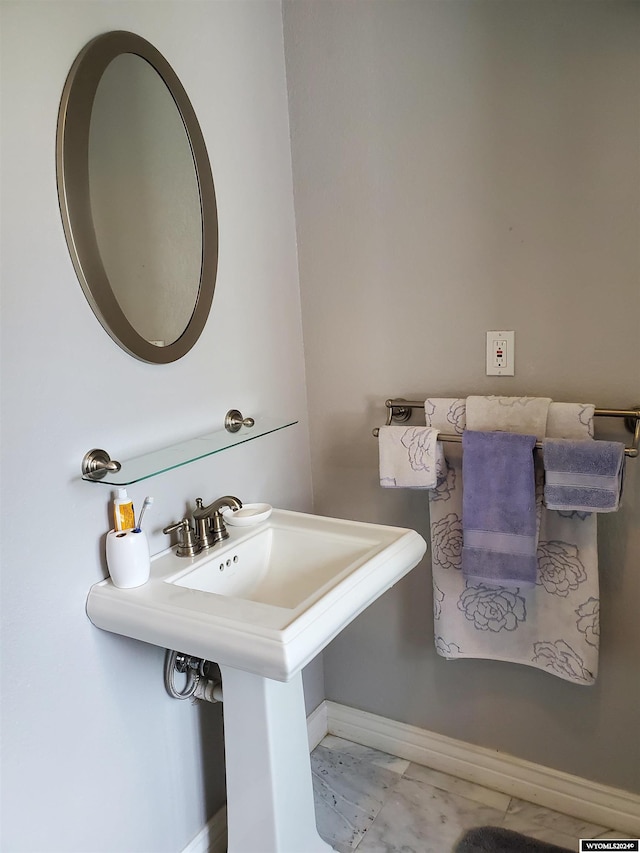 bathroom with sink