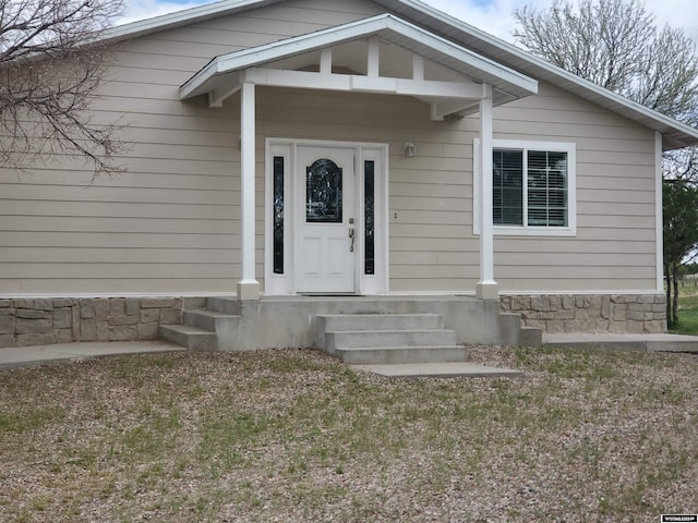 view of property entrance