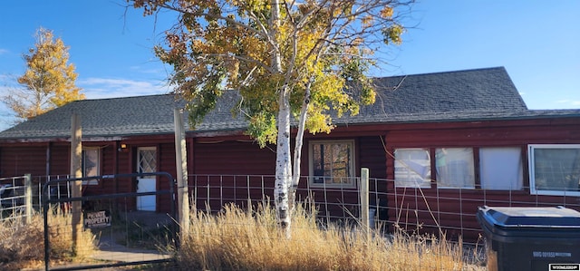 view of front of property