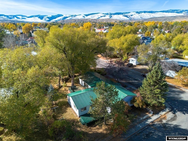 bird's eye view featuring a mountain view