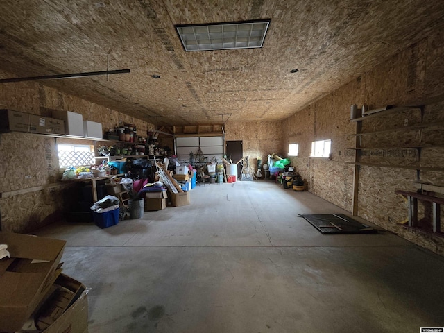 43 Red Cliff Dr, Lander, WY 82520 - view of garage