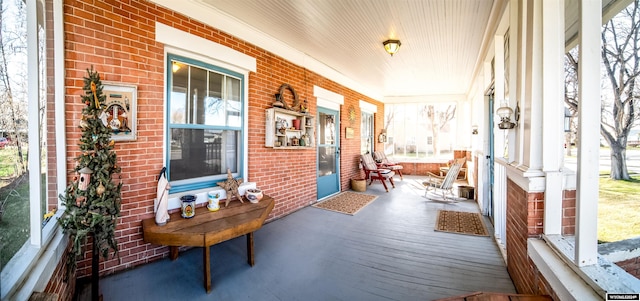 view of sunroom / solarium