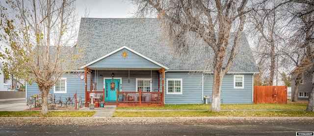 bungalow featuring a porch