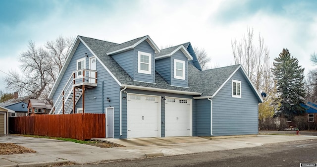 view of front of house featuring a garage