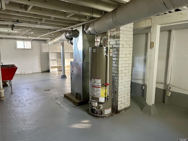 1323 Cherry St, Rawlins, WY 82301 - basement featuring water heater