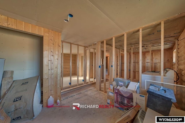 311 Bridge Ave, Worland, WY 82401 - miscellaneous room featuring washer / dryer