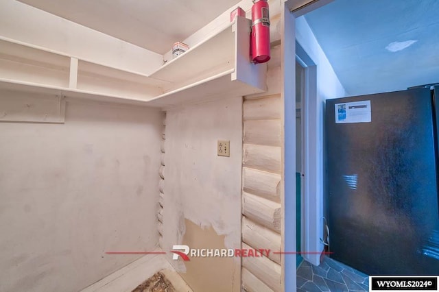 323 Bridge Ave, Worland, WY 82401 - view of spacious closet