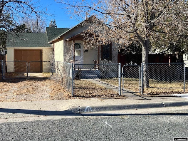 view of front facade with a garage