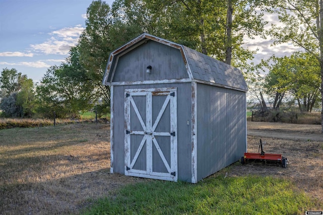 view of outbuilding