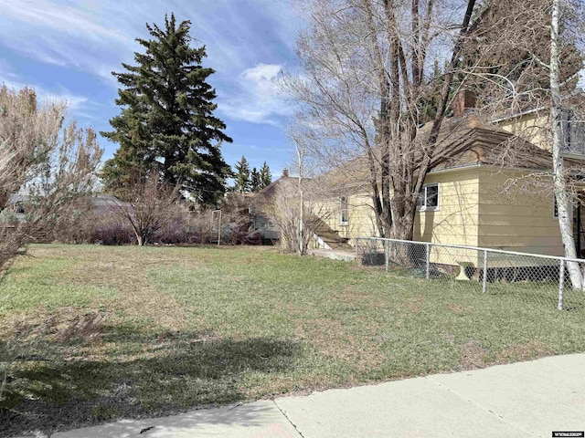 1101 Pine Ave, Kemmerer, WY 83101 - view of yard featuring fence