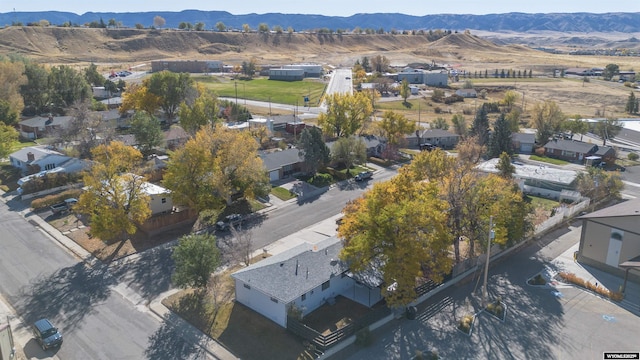 bird's eye view with a mountain view