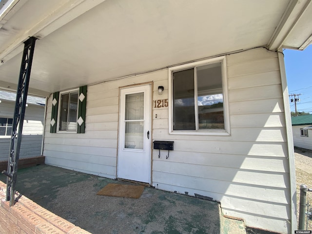 view of property entrance