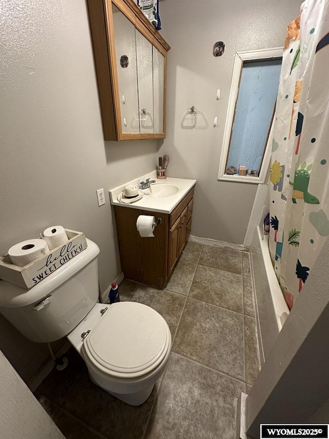 full bathroom with toilet, vanity, and shower / bathtub combination with curtain