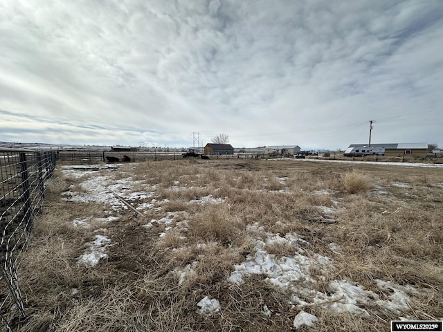 view of yard featuring a rural view