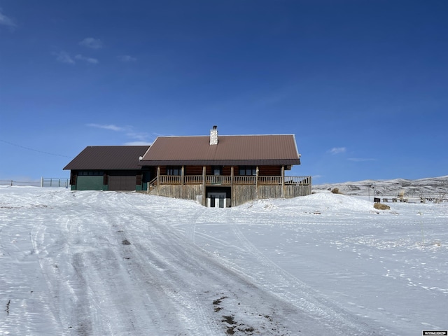 view of front of house featuring a garage