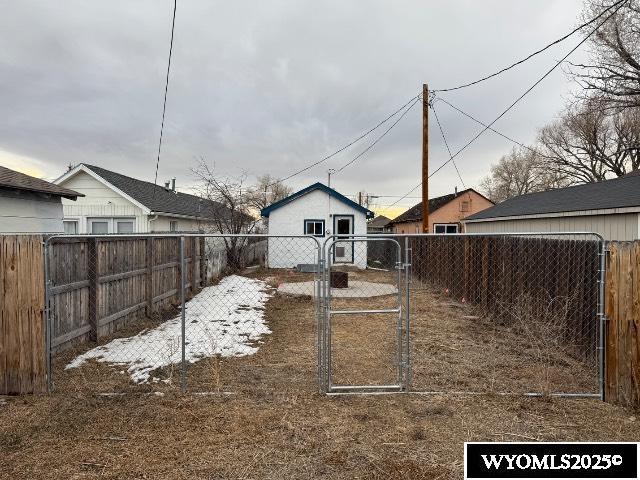 Listing photo 2 for 761 N Pine St, Laramie WY 82072