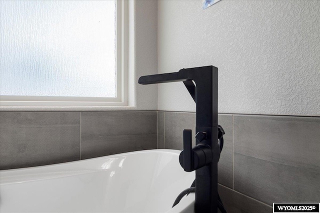 interior details with a soaking tub