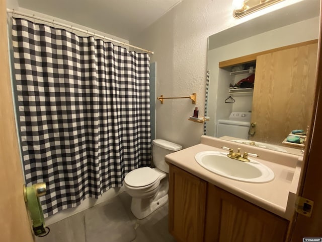 full bath with washer / clothes dryer, a textured wall, a shower with shower curtain, toilet, and vanity