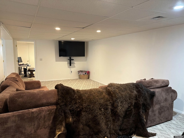 living area with baseboards, a drop ceiling, carpet flooring, and recessed lighting