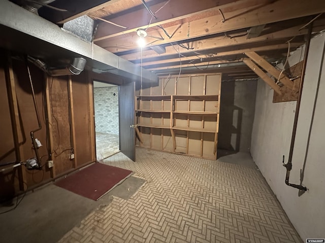 view of unfinished basement