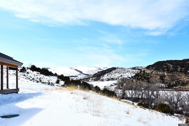 property view of mountains