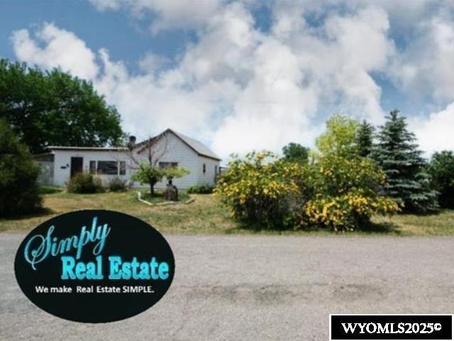 175 3rd Ave, Lusk, WY 82225 - a file