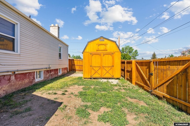 432 15th St, Evanston, WY 82930 - fenced backyard with a shed