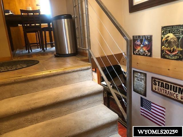 816 Center St, Rock Springs, WY 82901 - view of stairway