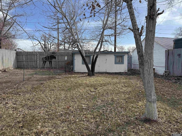 117 W Madison, Riverton, WY 82501 - view of yard featuring fence