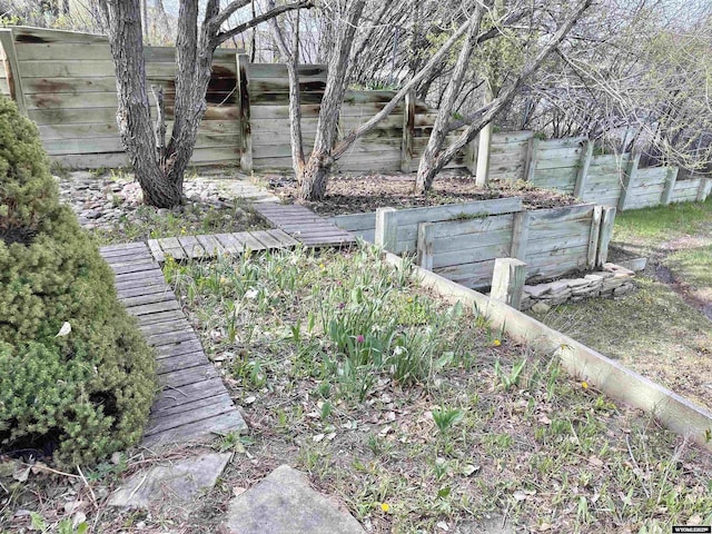 view of yard with fence
