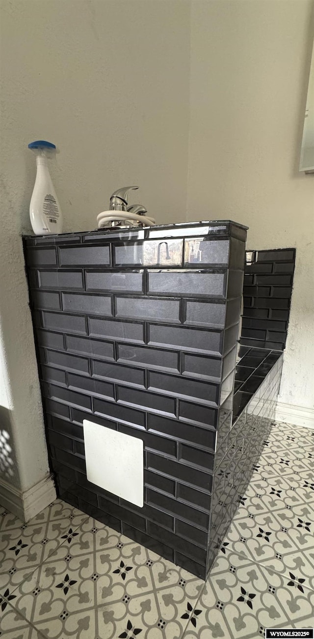 details featuring baseboards